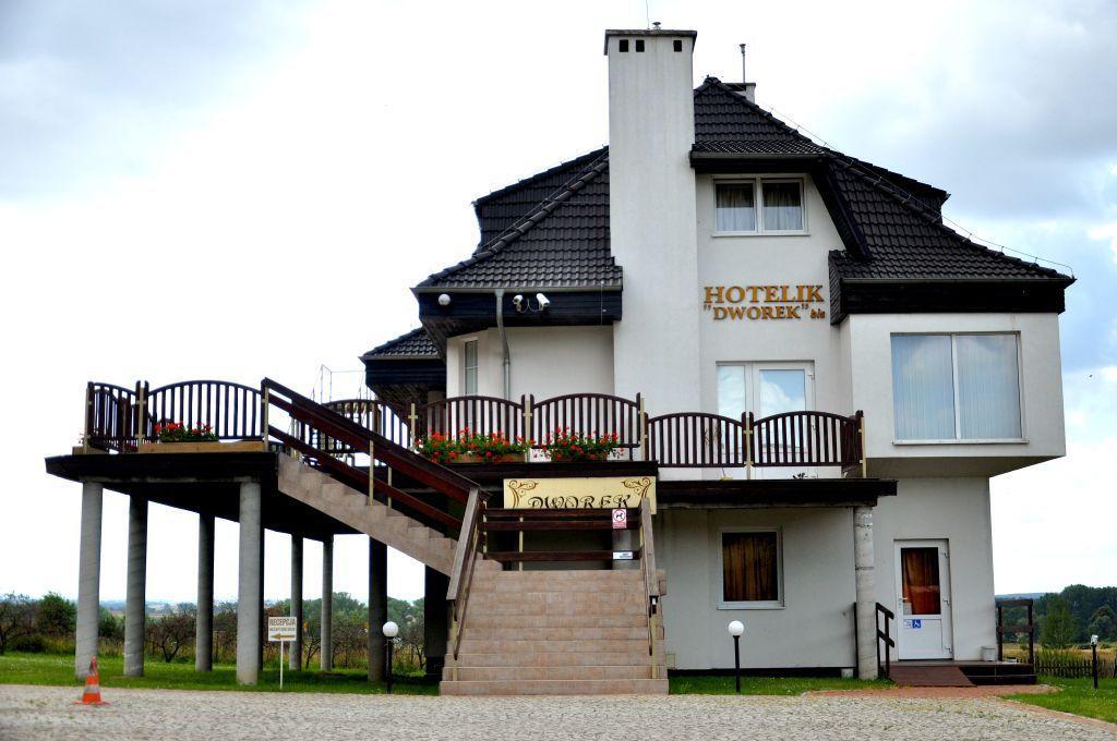 Hotelik Dworek Legnickie Pole 4Km Od Legnicy Exterior foto